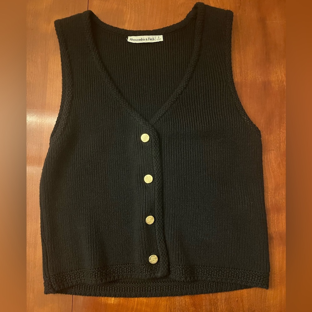 Abercrombie Mara Button-Up Sweater Vest